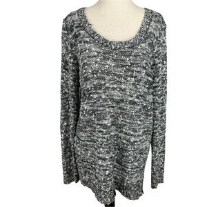 Jack Black/White Scoop Neck Sweater